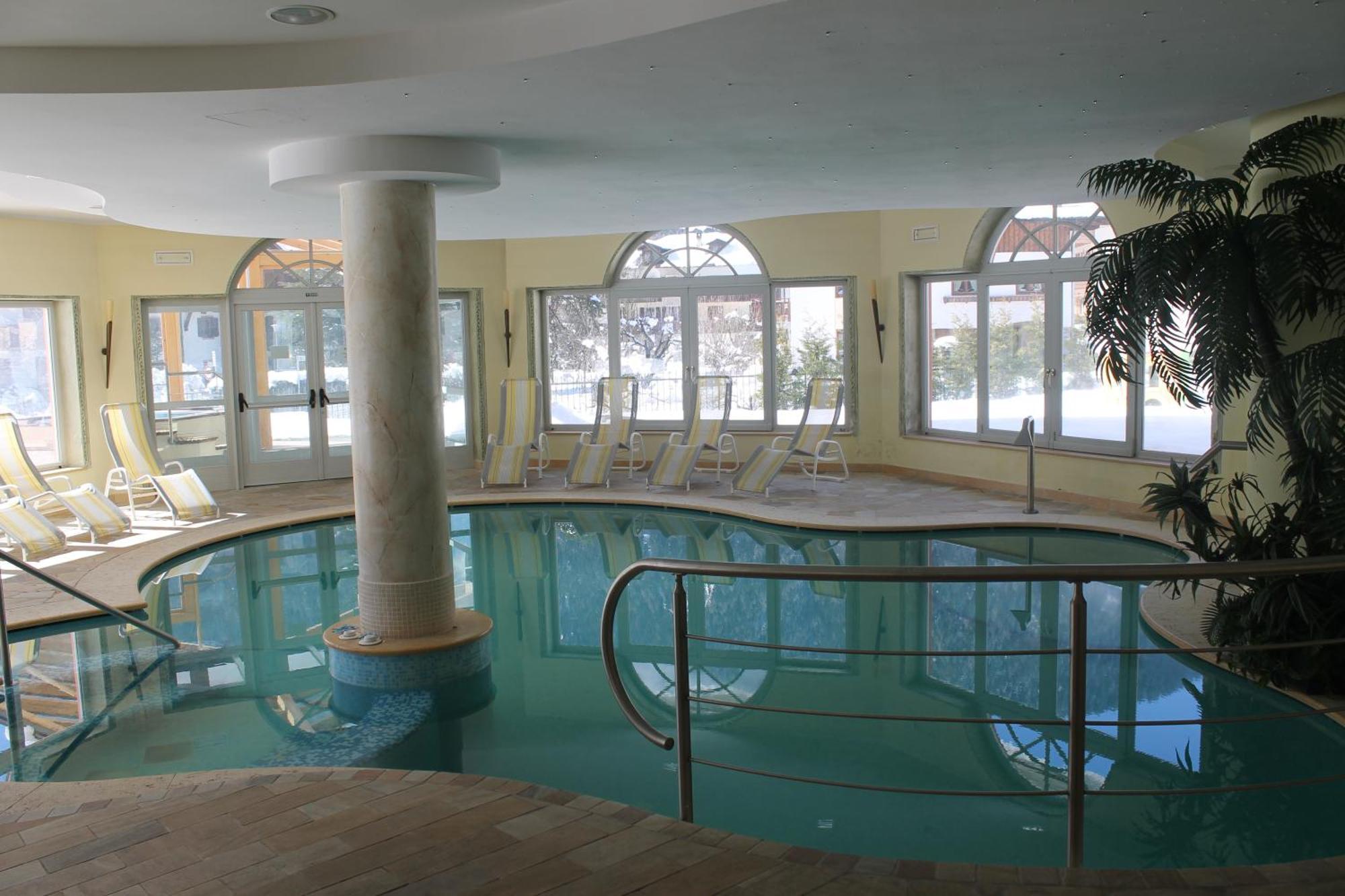Hotel Canada بينْسولُ المظهر الخارجي الصورة